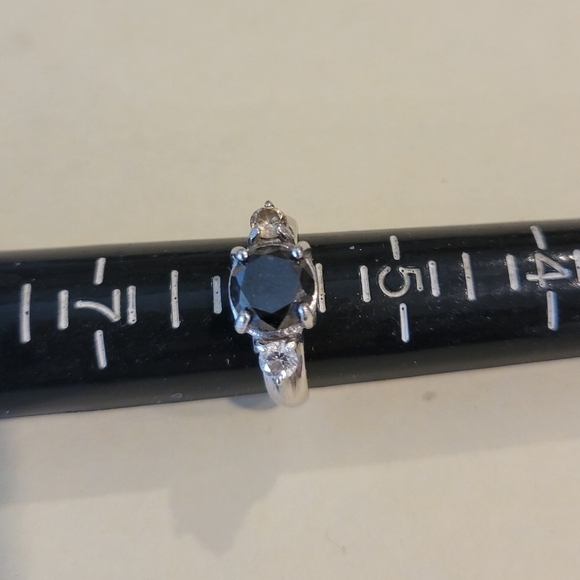 10ct Gold Black Diamond 2.25ct + 2 Brilliant Side Clear Diamonds With Apprasial - Picture 3 of 13